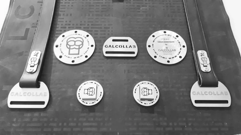 pièces de sac en acier inox pour Galcollab atelier concept découper au laser