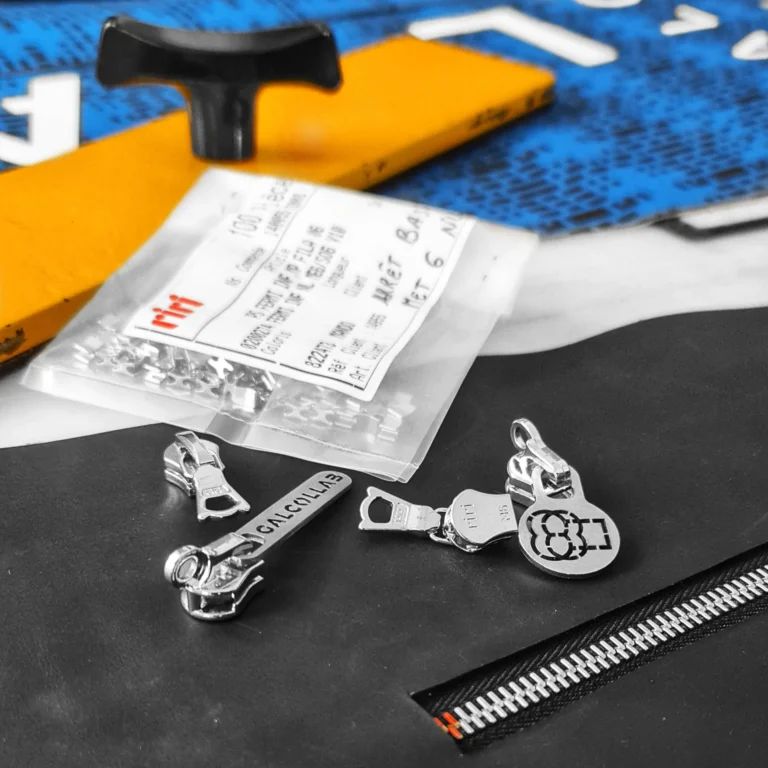 Fermeture à glissière Riri avec tirette de curseur personnalisée GaloCollab